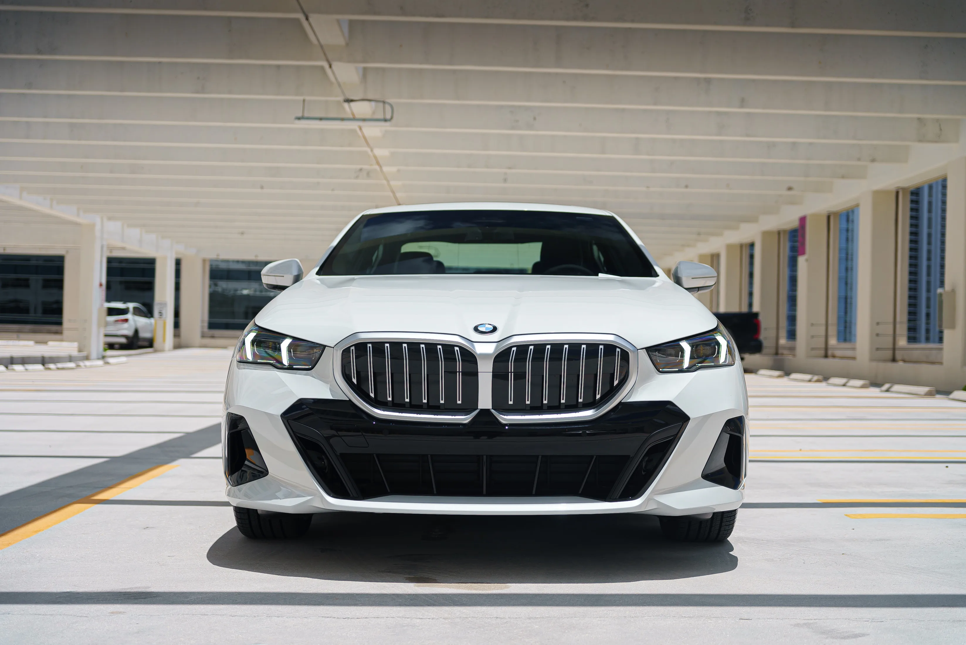 BMW 5 Series Black — interior seats