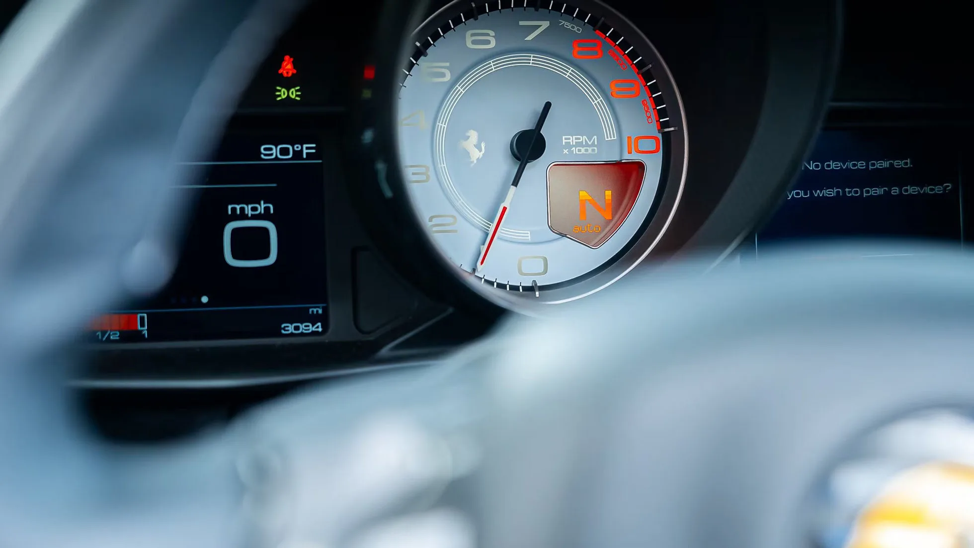 Ferrari 488 Spyder White 2018 — interior seats