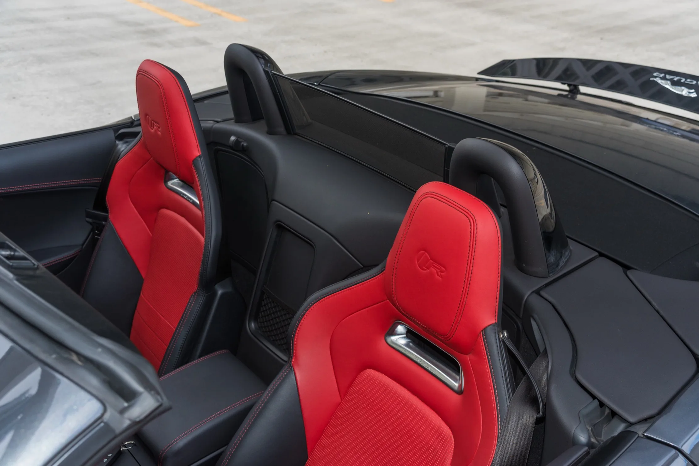Jaguar F Type Red — photo 8