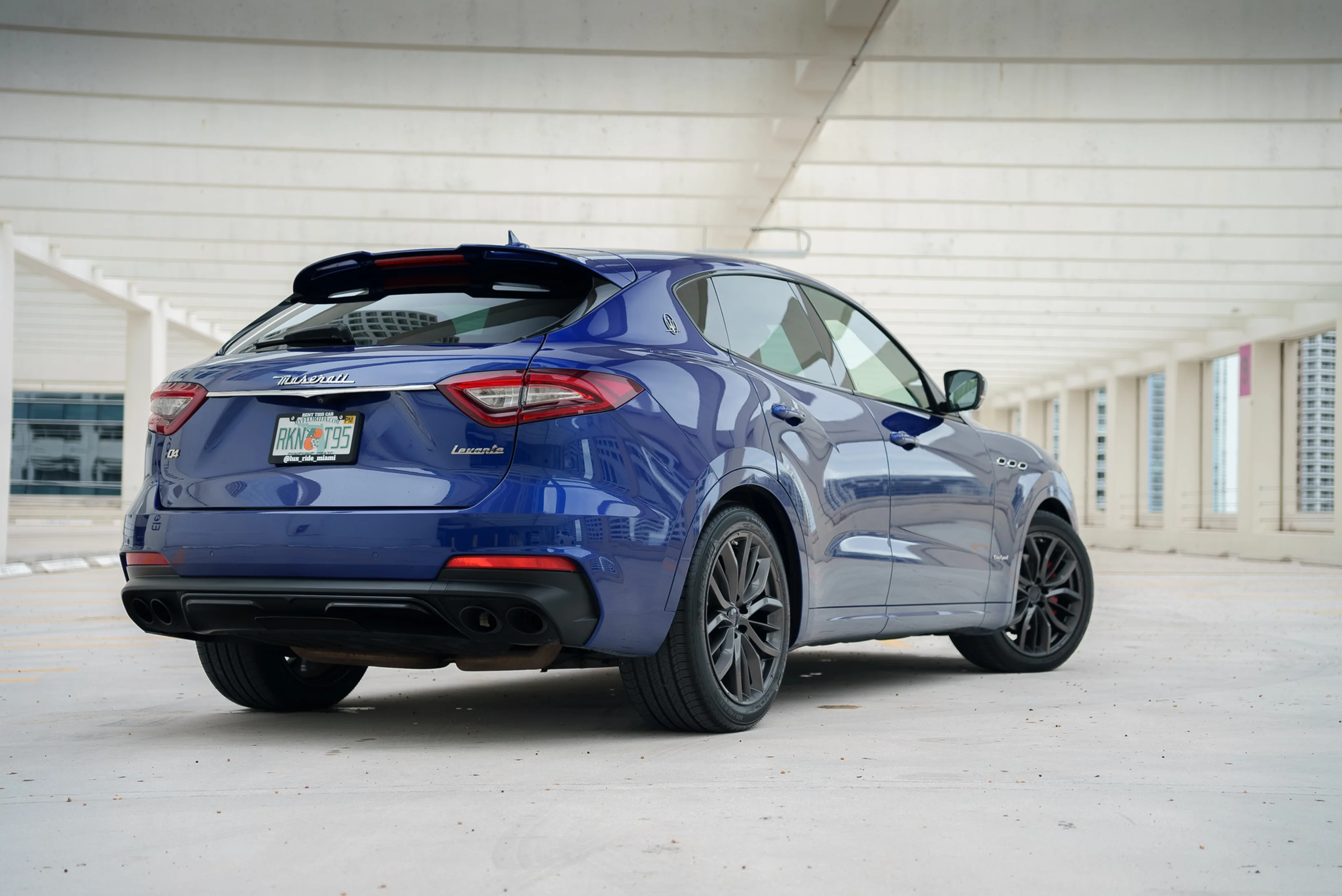 Maserati Levante Blue 2019 — photo 11