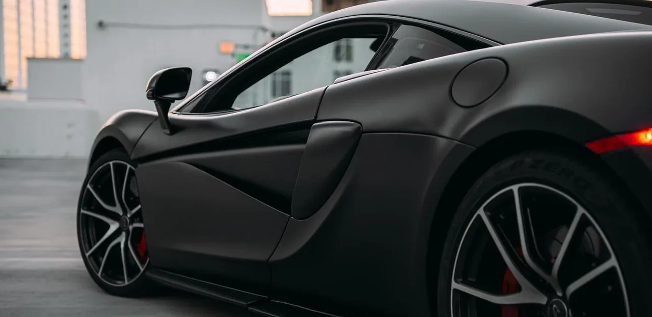 McLaren 570S Silver 2016 — photo 10